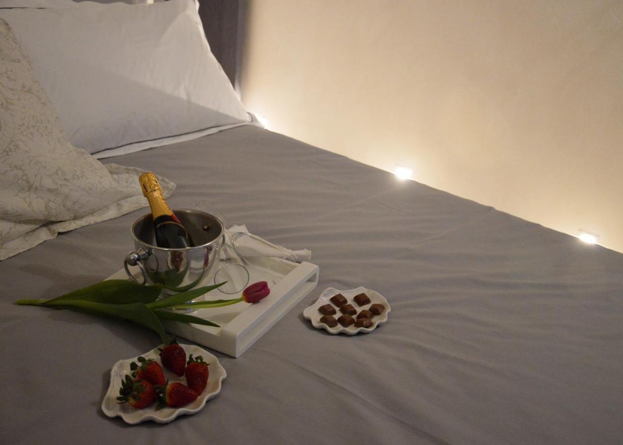Mare Rooms Bari Old Town Center Exterior photo
